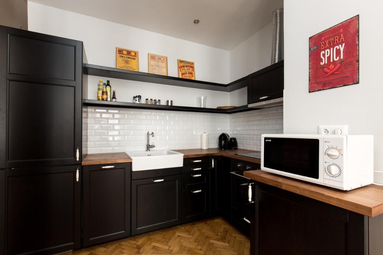 King Rustik & Central Apartment Budapest Exterior photo